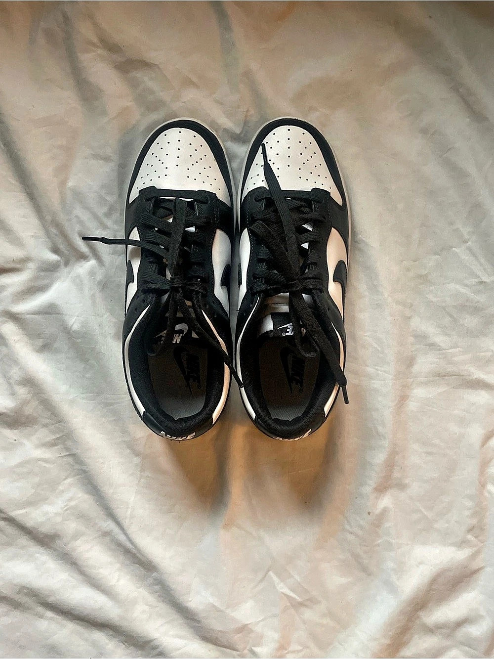 Nike Dunk Low Retro 'White Black' (Panda) ) Black & White Sneakers